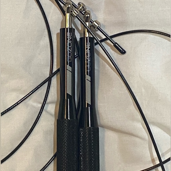 Go Zone Cable Jump Rope - Picture 3 of 4